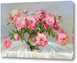    Розовые пионы