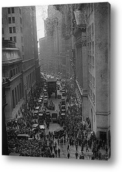    Толпа на Уолл Стритт после краха фондового рынка в 1929г.