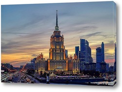    Москва высотки в розовом закате-2