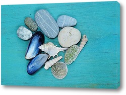   Постер ракушки и камни на голубой деревянной поверхности