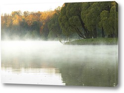  Над водой