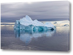    Айсберг в Антарктике