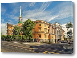  Памятник Шарлю де Голю в Москве