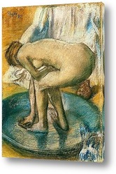    Женщина,купающаяся в тазу