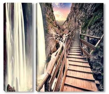 Модульная картина Лестница над водопадом