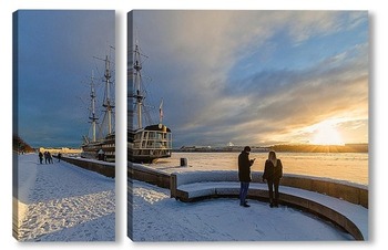 Модульная картина Зимний рассвет на Петровской набережной.