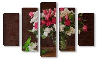  Букетик розовых тюльпанов