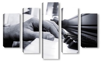 Модульная картина Рука на клавиатуре